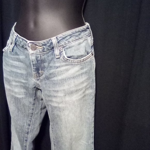 COPY - American Eagle Slightly Flared Distressed Blue Jeans 0 -- Final Price - Picture 6 of 15